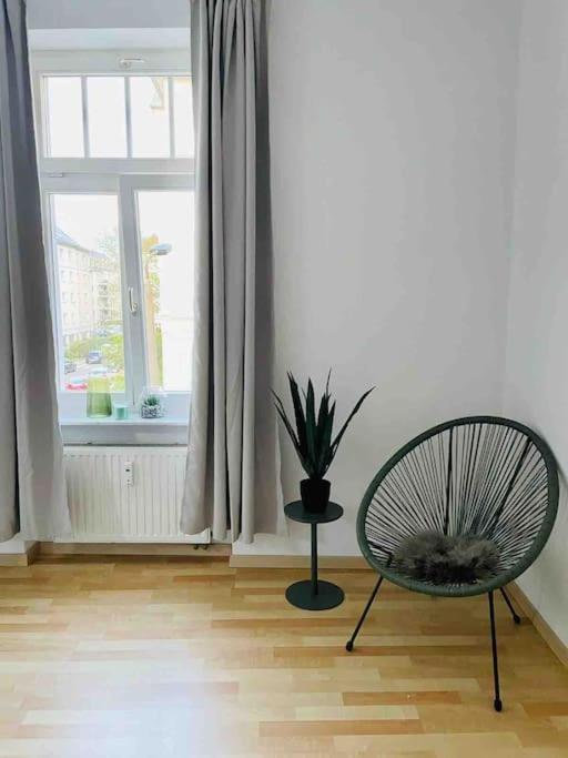 Ein Gemuetlicher Platz Im Gruenderzeitviertel Chemnitz Extérieur photo