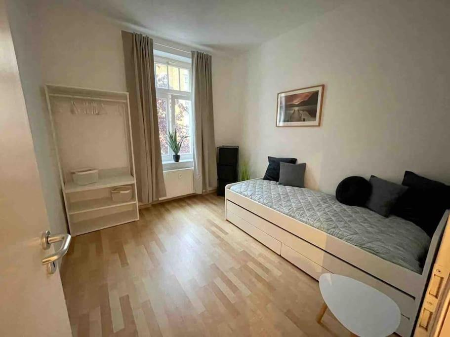 Ein Gemuetlicher Platz Im Gruenderzeitviertel Chemnitz Extérieur photo
